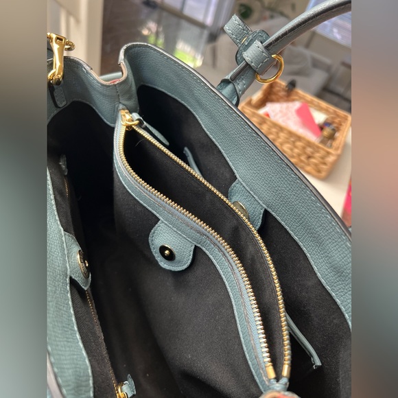 The Banner Burberry Handbags- Detachable crossbody - Picture 8 of 12